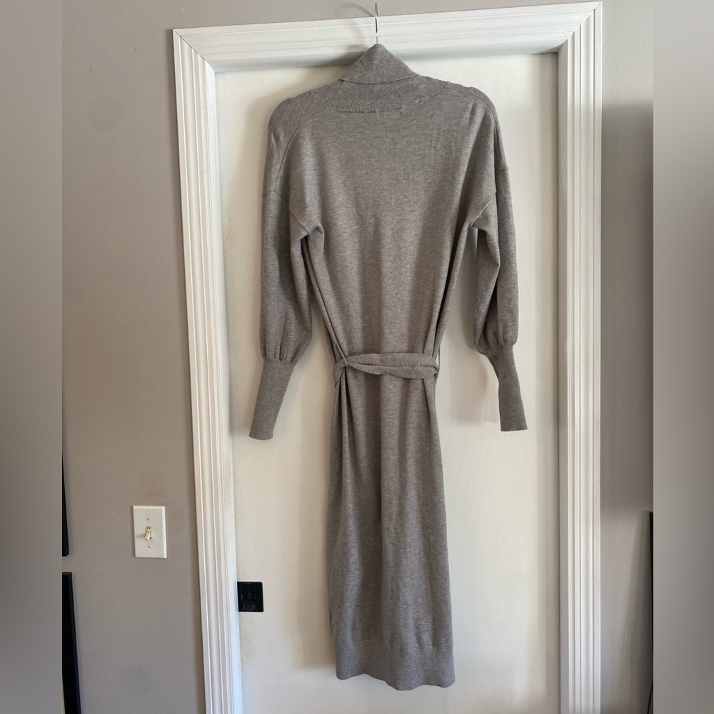 Evereve Adelyn Midi Gray Sweater Dress size Small B131 - Picture 7 of 7